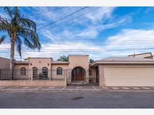 Casa en venta en Residencial Campestre la Rosita, Torreón, Coahuila de Zaragoza