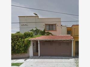 Casa en venta en Acapatzingo, Cuernavaca, Morelos