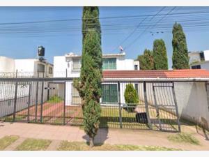 Casa en remate en Los Olivos de Tlaquepaque, San Pedro Tlaquepaque, Jalisco