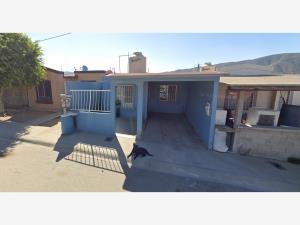 Casa en remate en Del Sol, Ensenada, Baja California