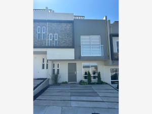Casa en venta en Colinas de California, Tijuana, Baja California