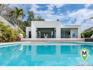Casa en venta en Club de Golf Santa Fe, Xochitepec, Morelos Casa en venta en Club de Golf Santa Fe, Xochitepec, Morelos