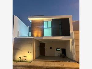 Casa en venta en Lomas de la Rioja, Alvarado, Veracruz de Ignacio de la Llave