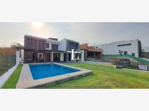 Casa en venta en Lomas de Cocoyoc, Atlatlahucan, Morelos