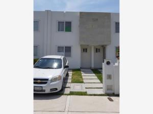 Casa en venta en Los Encinos, El Marqués, Querétaro