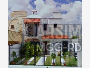 Casa en venta en Supermanzana 50, Benito Juárez, Quintana Roo