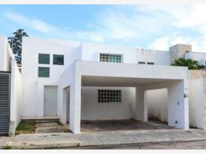 Casa en venta en Altabrisa, Mérida, Yucatán