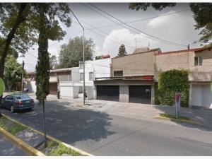 Casa en venta en La Joya, Tlalpan, Ciudad de México