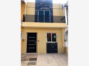 Casa en venta en Francisco Villa, Mazatlán, Sinaloa Casa en venta en Francisco Villa, Mazatlán, Sinaloa
