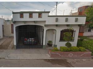 Casa en venta en Valle del Country, Tepic, Nayarit