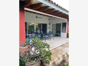 OPORTUNIDAD !!! Casa  en Residencial Sumiya, Jiutepec, Morelos