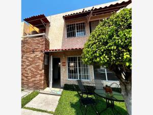 Casa en venta en Francisco Villa, Xochitepec, Morelos Casa en venta en Francisco Villa, Xochitepec, Morelos