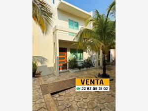 Casa en venta en Las Lomas Residencial, Alvarado, Veracruz de Ignacio de la Llave