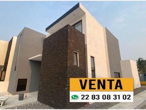 Casa en venta en Lomas de la Rioja, Alvarado, Veracruz de Ignacio de la Llave