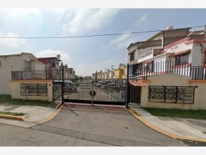 Casa en venta en Ojo de Agua, Tecámac, México