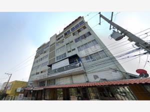 Edificio en remate en La Lomita, Tuxtla Gutiérrez, Chiapas