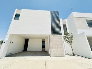 Casa en venta en Ampliación Senderos, Torreón, Coahuila de Zaragoza