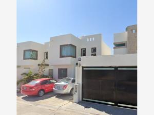 Casa en venta en La Cima Residencial, La Paz, Baja California Sur