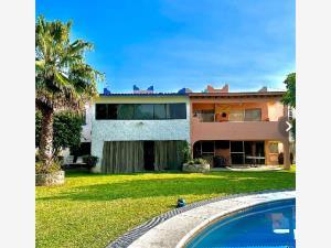 Casa en venta en Club de Golf Santa Fe, Xochitepec, Morelos