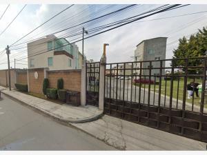 Casa en remate en Niños Heroes, Toluca, México