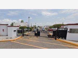Casa en remate en Ampliación el Pueblito, Corregidora, Querétaro