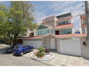 Casa en remate en Ciudad Satelite, Naucalpan de Juárez, México