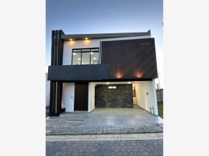 Casa en venta en Lomas de Angelópolis, San Andrés Cholula, Puebla