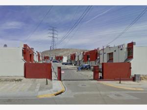 Casa en venta en El Refugio, Tijuana, Baja California
