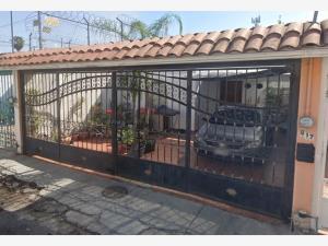 Casa en venta en Quinta Velarde, Guadalajara, Jalisco