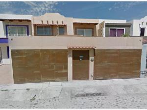 Casa en venta en Delfines, Puerto Vallarta, Jalisco