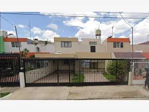 Casa en venta en Jardines Alcalde, Guadalajara, Jalisco