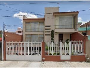 Casa en remate en Valle Don Camilo, Toluca, México