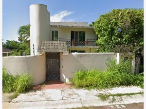 Casa en remate en Ixtapa, Zihuatanejo de Azueta, Guerrero