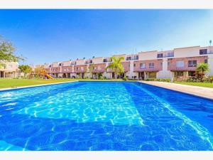 Casa en venta en Club de Golf Santa Fe, Xochitepec, Morelos