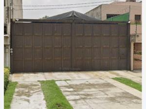 Terreno en venta en Jardines de Santa Monica, Tlalnepantla de Baz, México
