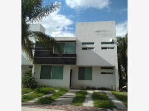 Casa en venta en Residencial Santa Fe, Corregidora, Querétaro Casa en venta en Residencial Santa Fe, Corregidora, Querétaro