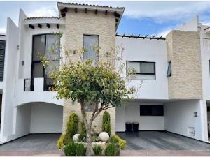 Casa en venta en Lomas de Angelópolis, San Andrés Cholula, Puebla