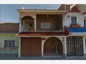 Casa en venta en La Luz, León, Guanajuato