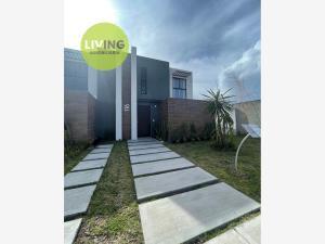 Casa en venta en Paseos de Chavarría, Mineral de la Reforma, Hidalgo