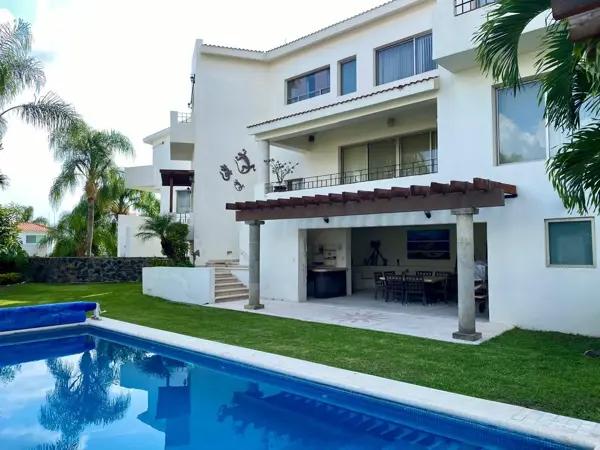 Casa en venta en Lomas de Cocoyoc, Atlatlahucan, Morelos