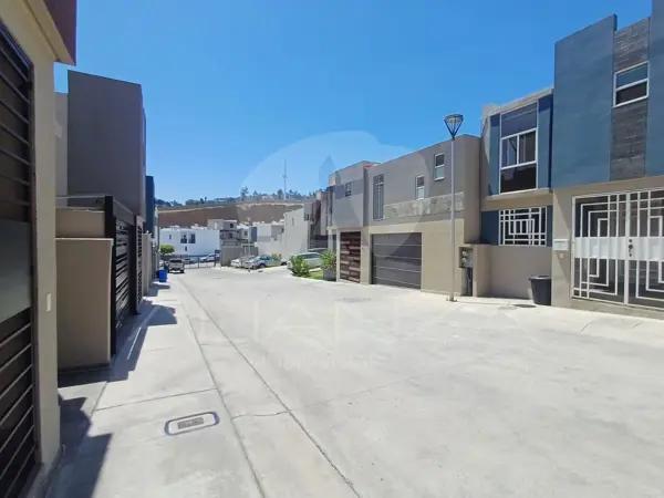 Casa en renta en Valle del Pedregal, Tijuana, Baja California