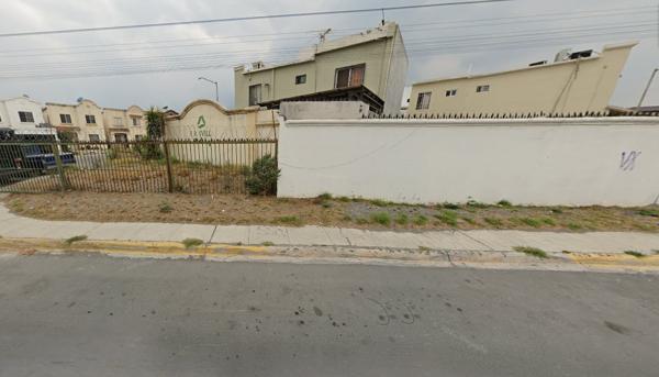 Casa en remate en Urbi Villa del Rey, Monterrey, Nuevo León