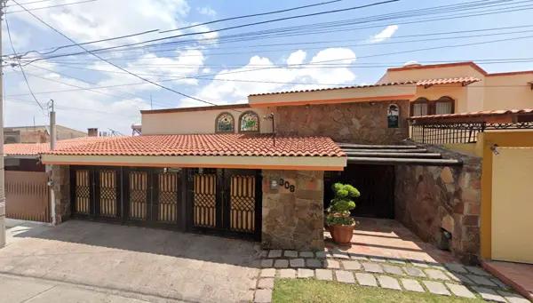 Casa en venta en Lomas Cuarta Sección, San Luis Potosí, San Luis Potosí