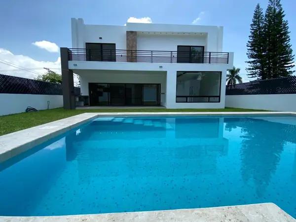 Casa en venta en Lomas de Cocoyoc, Atlatlahucan, Morelos