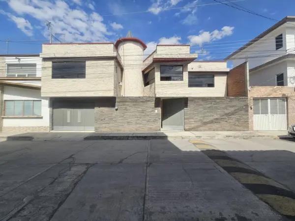 Casa en venta en Tres de Mayo, Puebla, Puebla