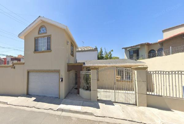 Casa en venta en Otay Constituyentes, Tijuana, Baja California