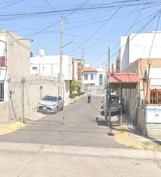 Casa en venta en Jardines El Sauz, Guadalajara, Jalisco