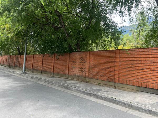 Terreno en venta en Zona Jeronimo Siller, San Pedro Garza García, Nuevo León