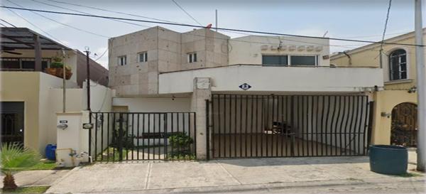 Casa en venta en Real Anahuac, San Nicolás de los Garza, Nuevo León