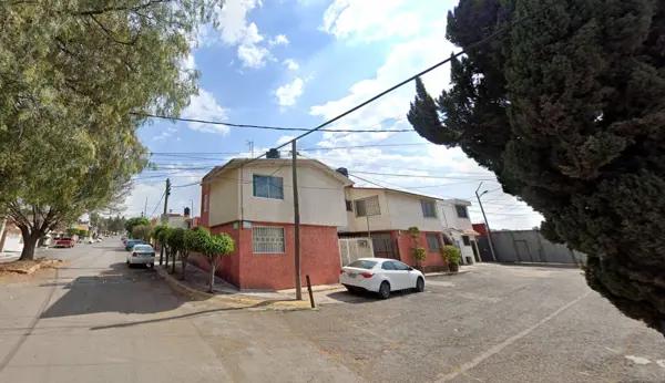 Casa en remate en Colinas del Lago, Cuautitlán Izcalli, México